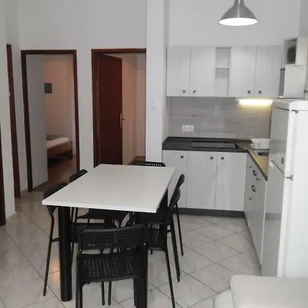 Apartmani Nena Povljana Exterior photo