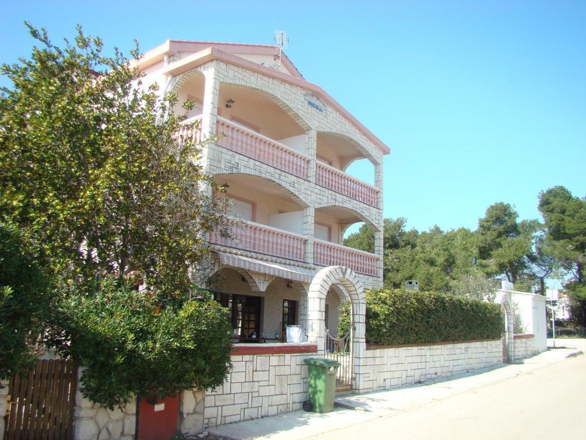 Nena Apartment *